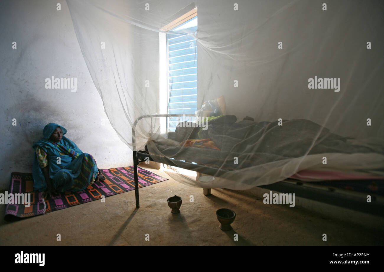 Krankenhaus in Bahai Stadt humanitäre Hilfe wird sudanesischen Flüchtlingen zur Verfügung gestellt, die aus Darfur geflohen sind Stockfoto