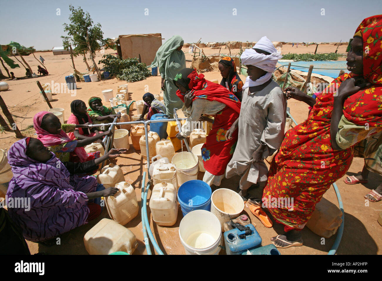Wasserversorgung als humanitäre Hilfe Stockfoto