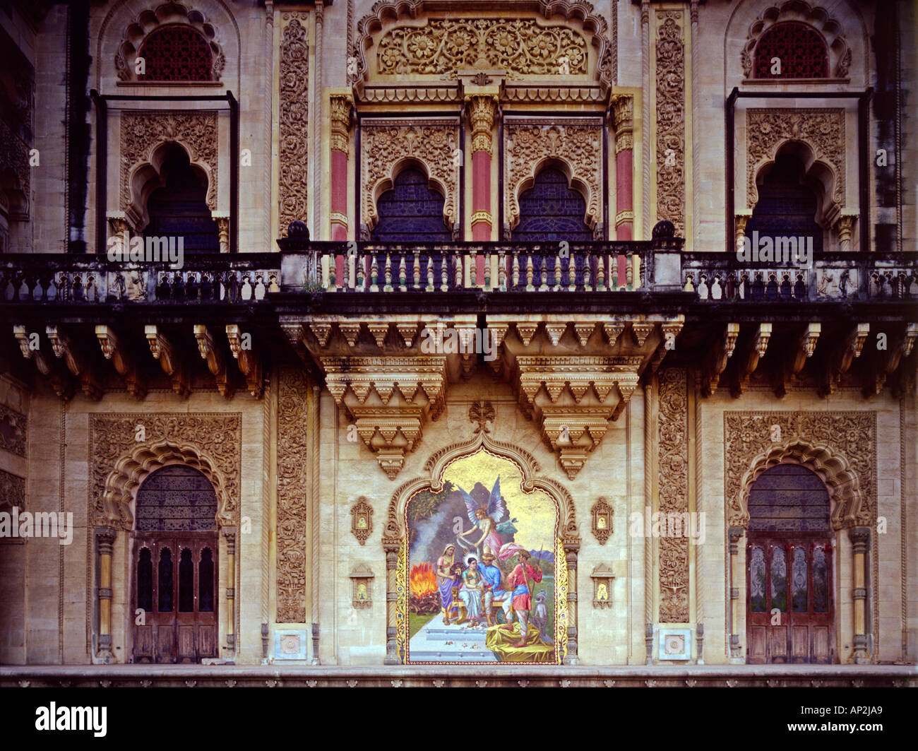 Mosaik Kunst, bestehend aus einem Design aus kleinen farbigen Stein oder Glas baroda palace Gujarat Indien - Aad 72336 Stockfoto