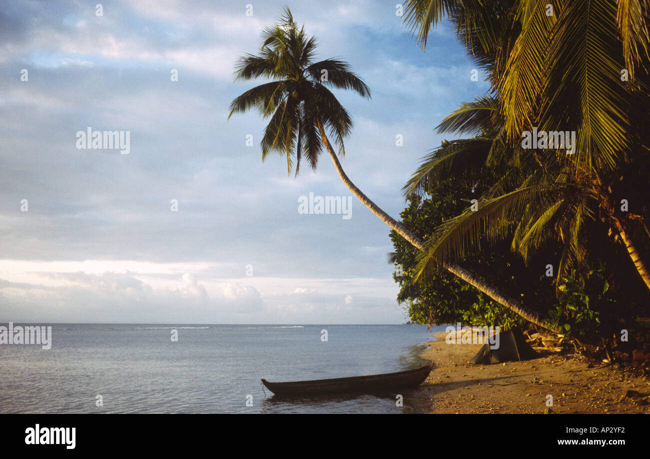 Bild CREDIT DOUG BLANE Kanu Zelt an einem Strand auf der Insel ich werde Sait Marie Madagascar Stockfoto