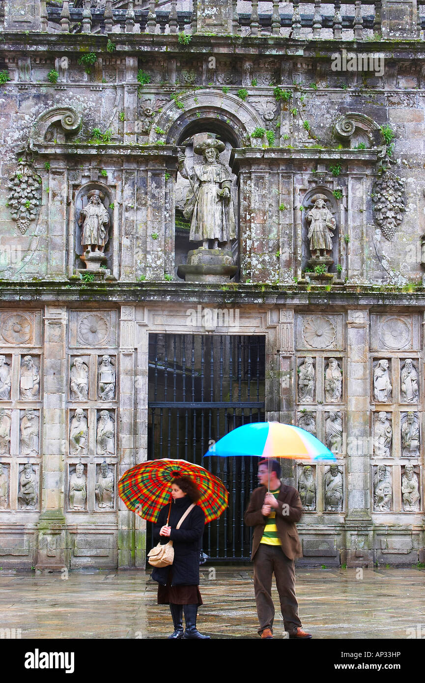 Ostseite des Doms in Regen, Catedral de Santiago de Compostela, Praza da Quintana, Puerta Santa, Puerta del Perdon, Gali Stockfoto