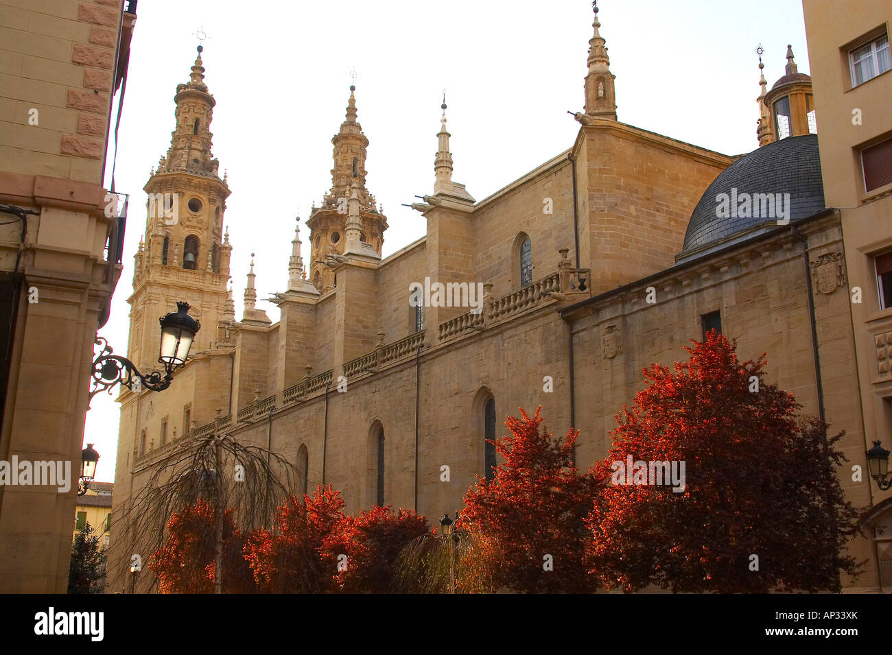 Camino de Santiago, Ansicht der Kathedrale, Concatedral Santa María de Redonda, Logroño, La Rioja, Spanien Stockfoto