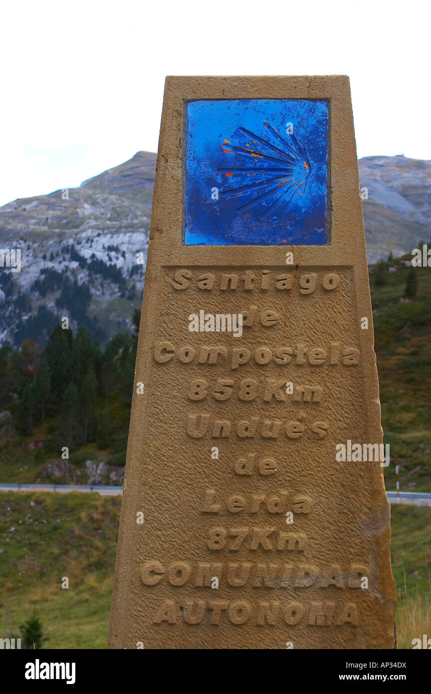 Wegweiser für Pilger, Puerto de Somport, Huesca, Aragón, Spanien Stockfoto