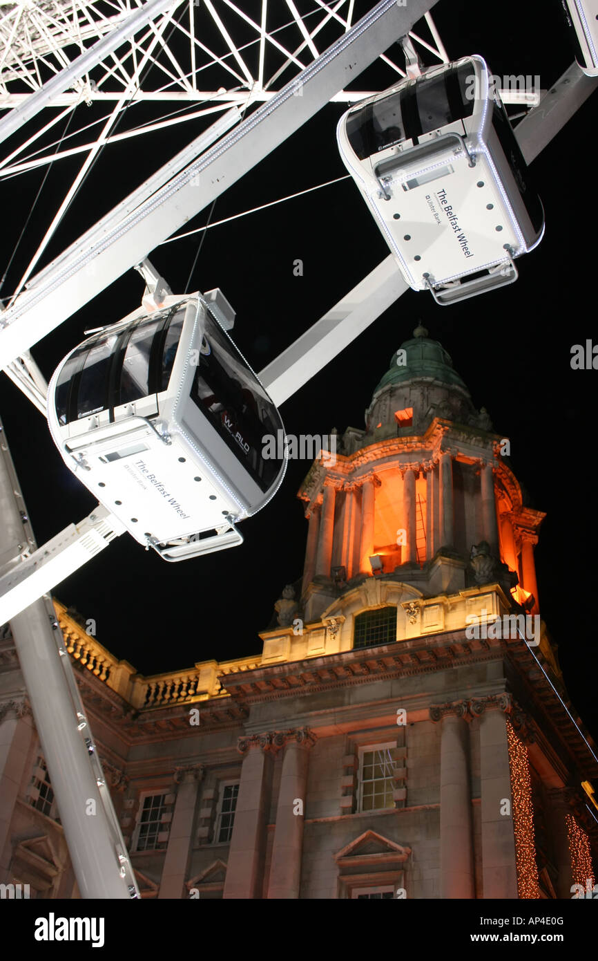 Belfast-Rad auf dem Gelände der Belfast City Hall, Nordirland Stockfoto