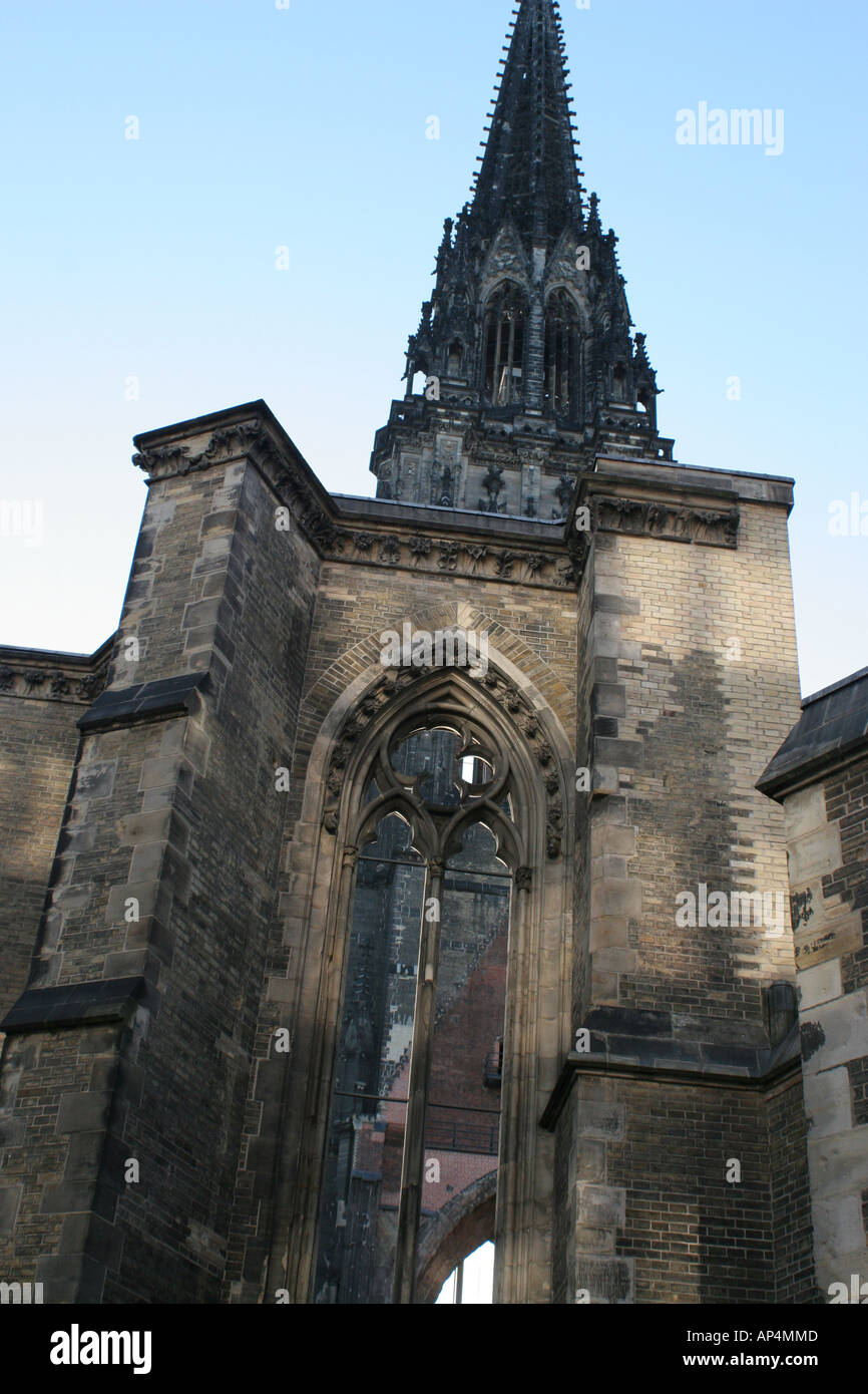 Deutschland Hamburg. Ruinen der St. Nikolai Kirche Stockfoto