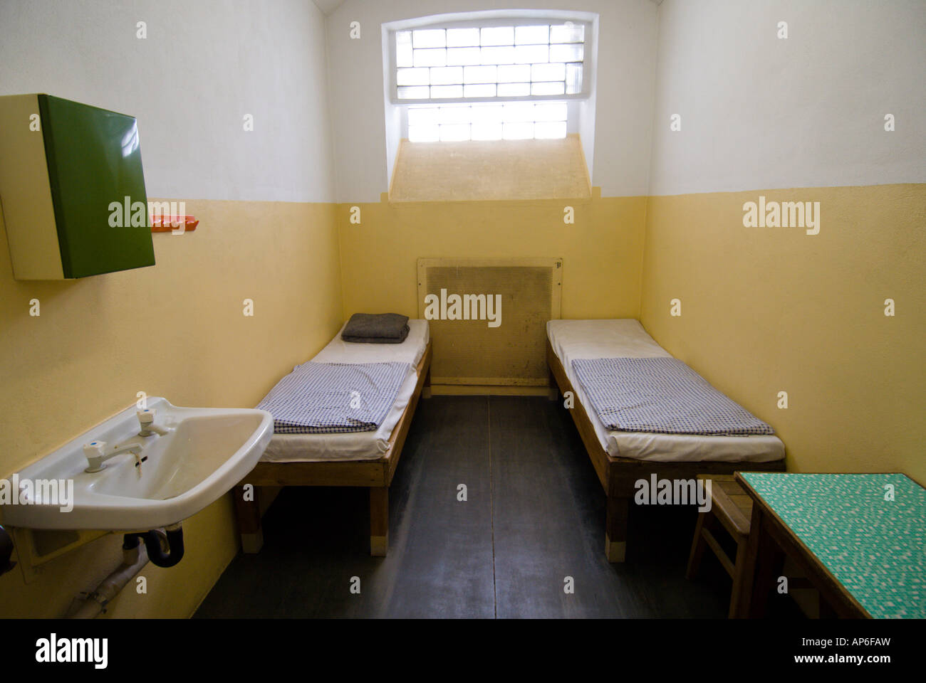 Innenraum der Zelle des Stasi-Museum in Leipzig Deutschland 2007 Stockfoto