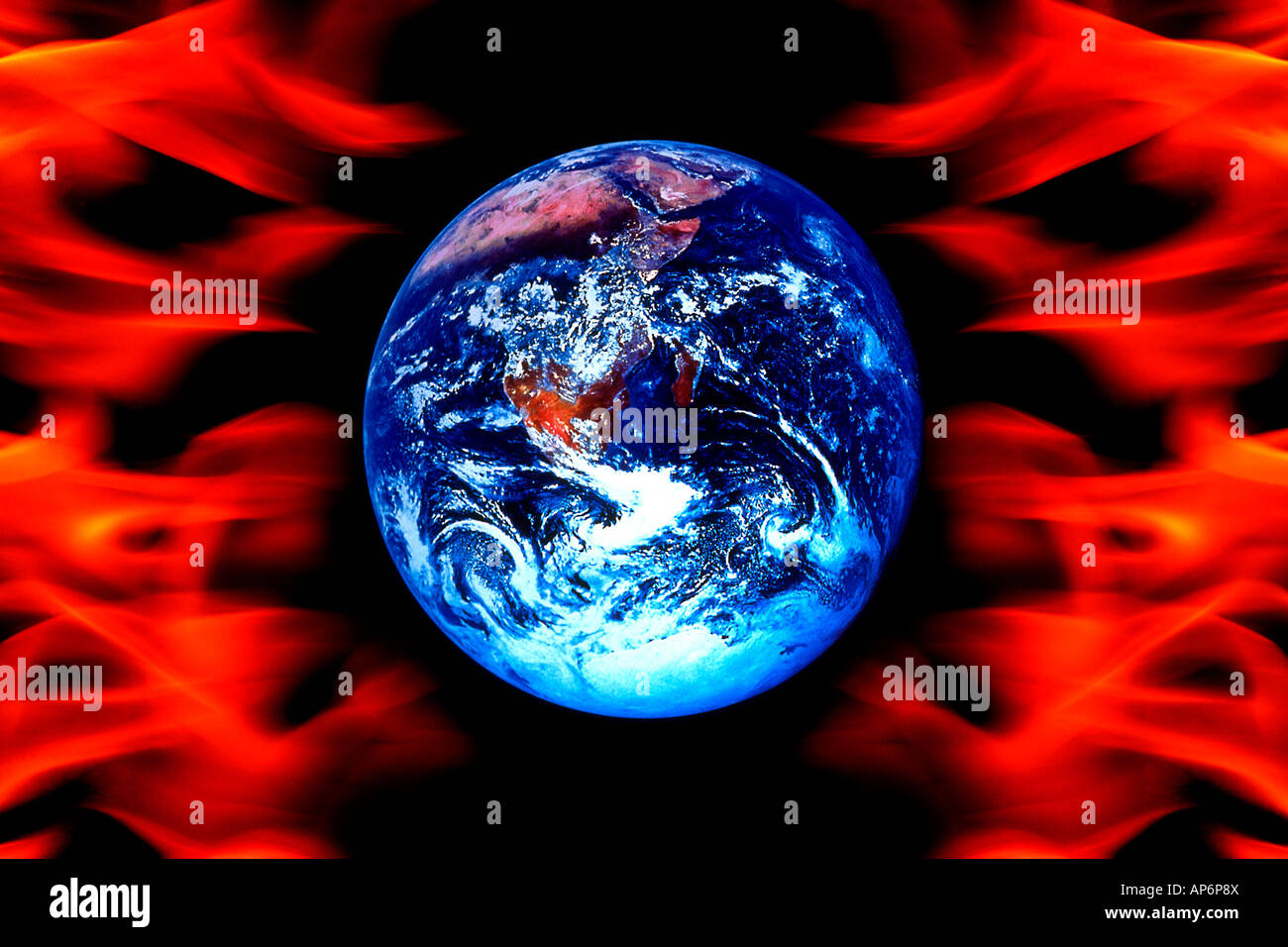 Planetenerde auf Feuer brennen, globale Erwärmung, Konzept digital composite Stockfoto
