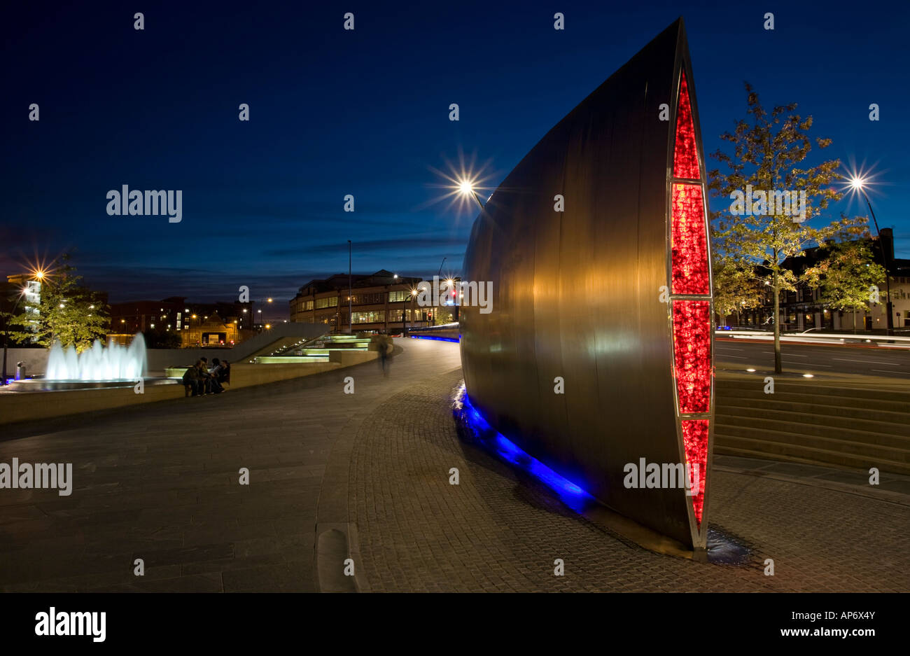 Die Schneide Stahl-Skulptur bei Garbe Square, Sheffield, England, UK Stockfoto