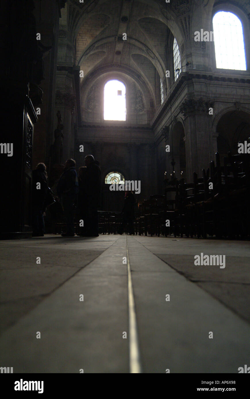 Meridian line paris Fotos und Bildmaterial in hoher Auflösung Alamy