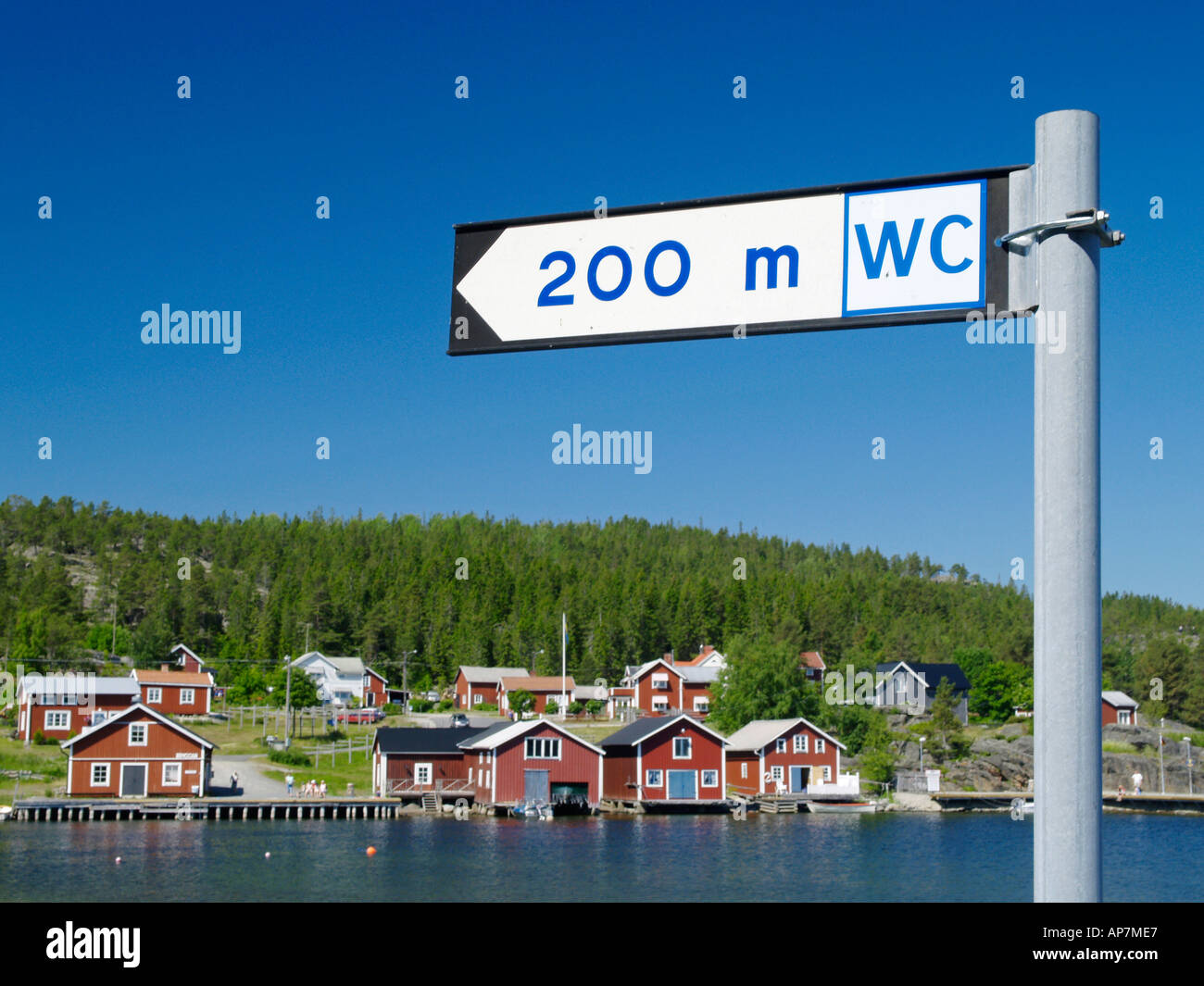 Höga Kusten, schwedisches Dorf melden Sie 200m WC Stockfoto