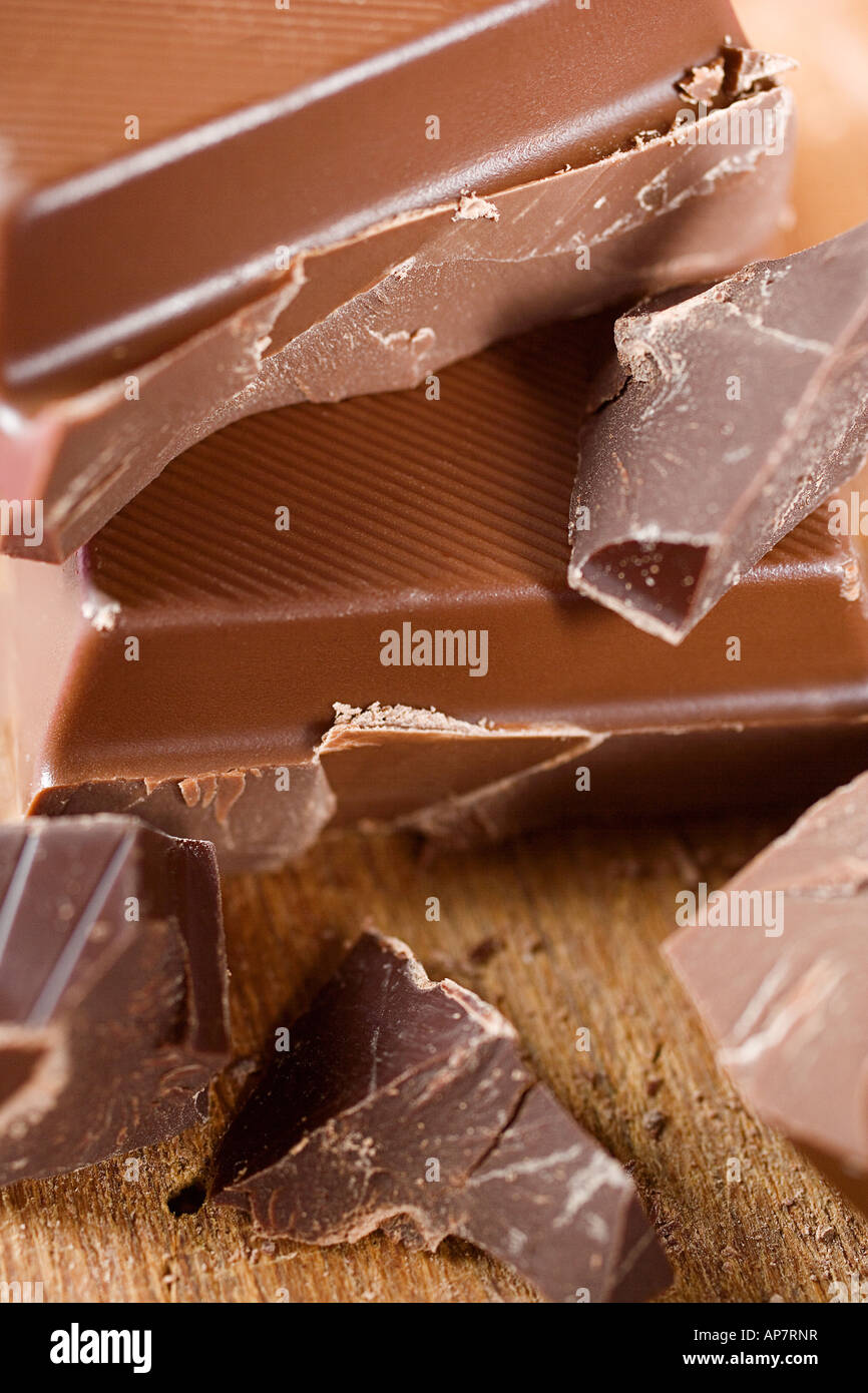 Haufen von Schokoladenstücke Stockfoto