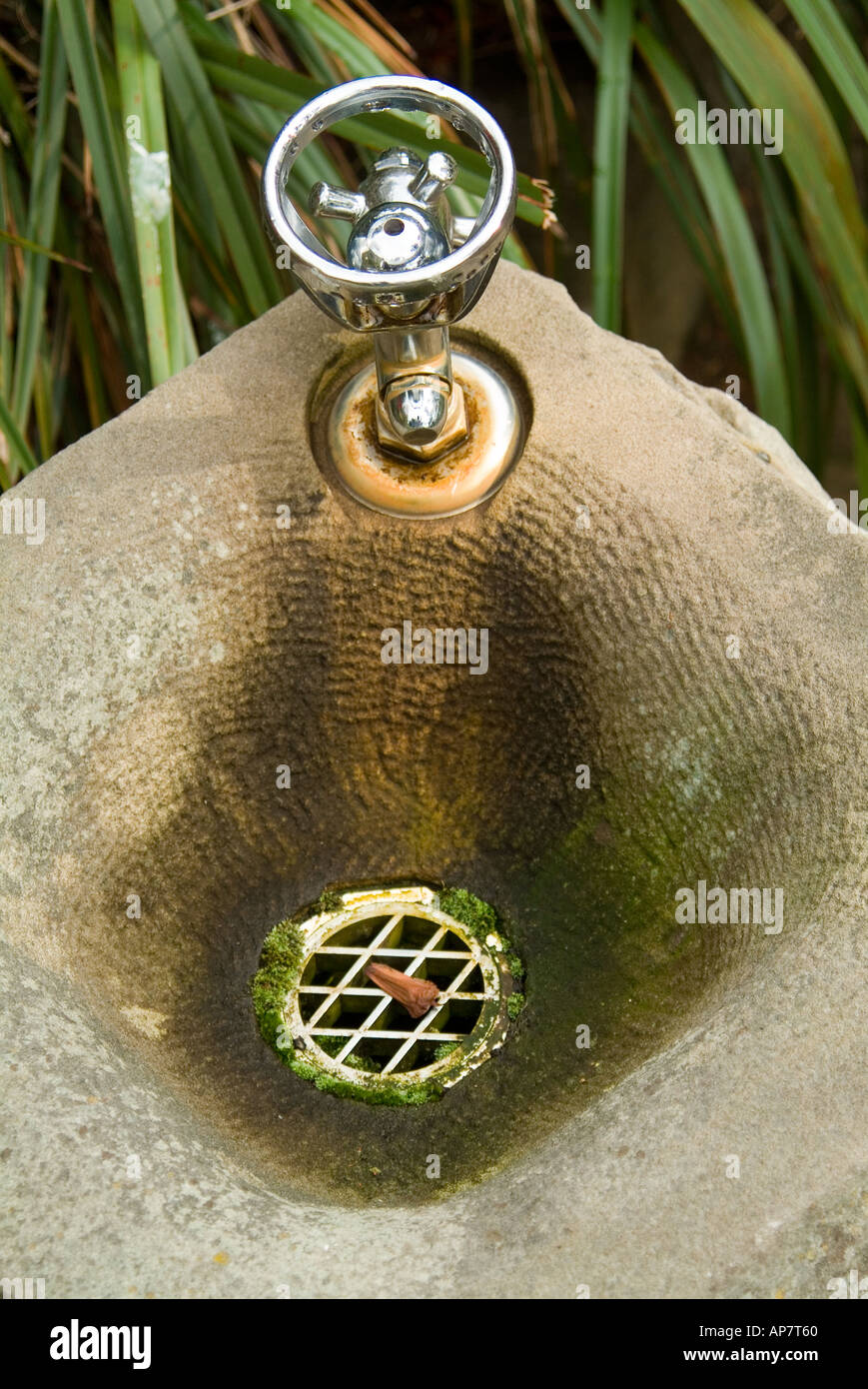 Eine alte altmodische Wasser Bubbler in einem park Stockfoto