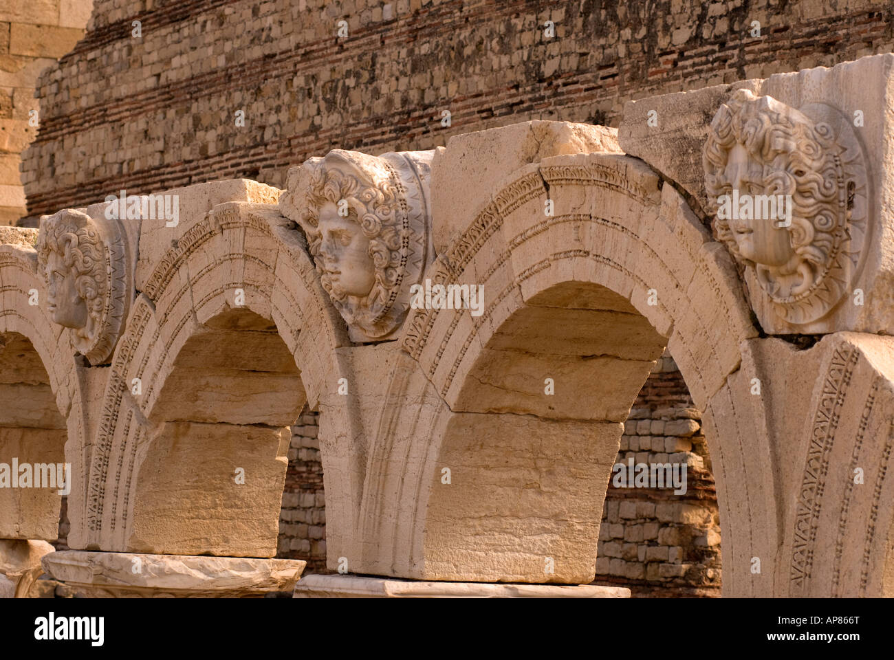 Medusa Köpfe severischen Forum Leptis Magna Libyen Stockfoto