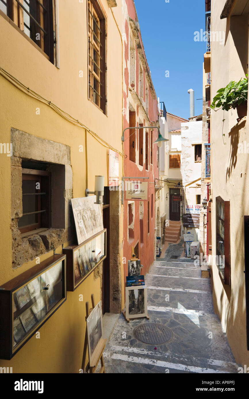 Typische Straße in der Altstadt, Chania, Nordwestküste, Kreta, Griechenland Stockfoto Typische Straße in der Altstadt, Chania, Nordwestküste, Kreta, Griechenland Stockfoto
