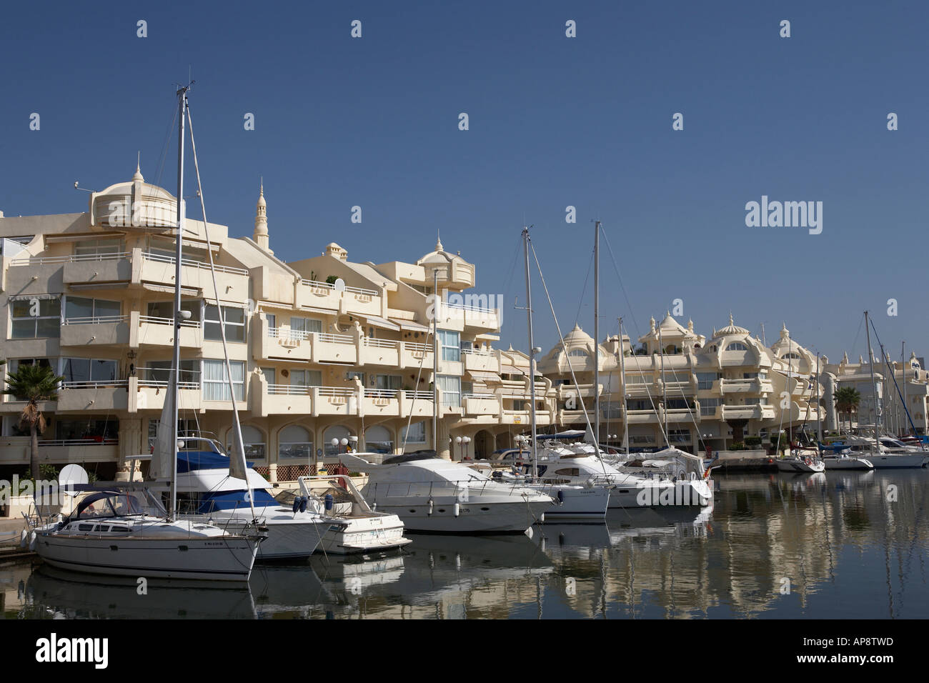 Blick über Puerto Deportivo Marina Benalmadena, Costa del Sol Spanien Andalusien Stockfoto