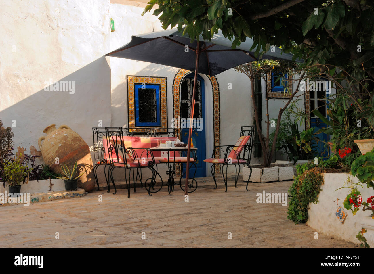 Der Innenhof des Hotels "Sidi Bou Tarife" Stockfoto
