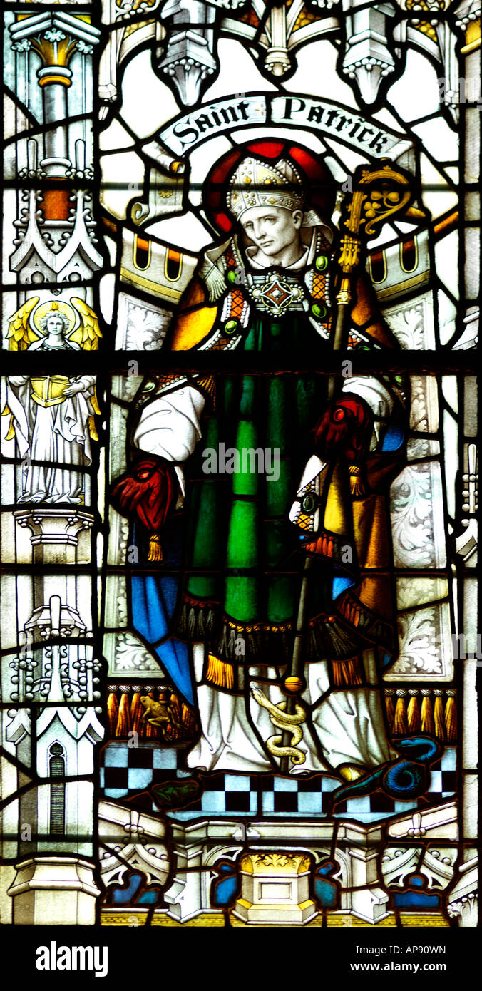 Salisbury Kathedrale Glasmalereien Saint Patrick Stockfoto