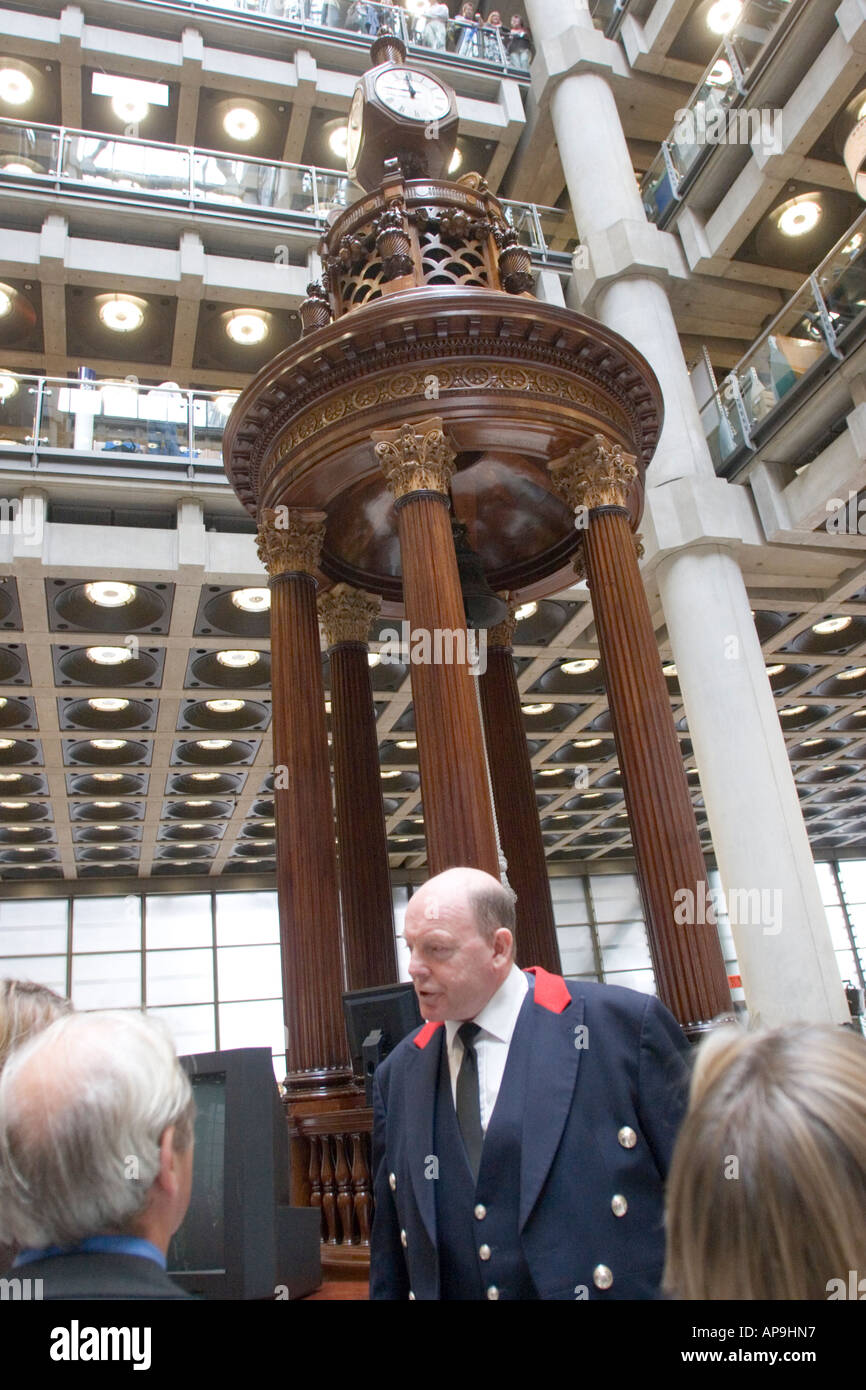 Der Lutine Bell Lloyds of London Gebäude One Lime Street City von London England GB UK Stockfoto