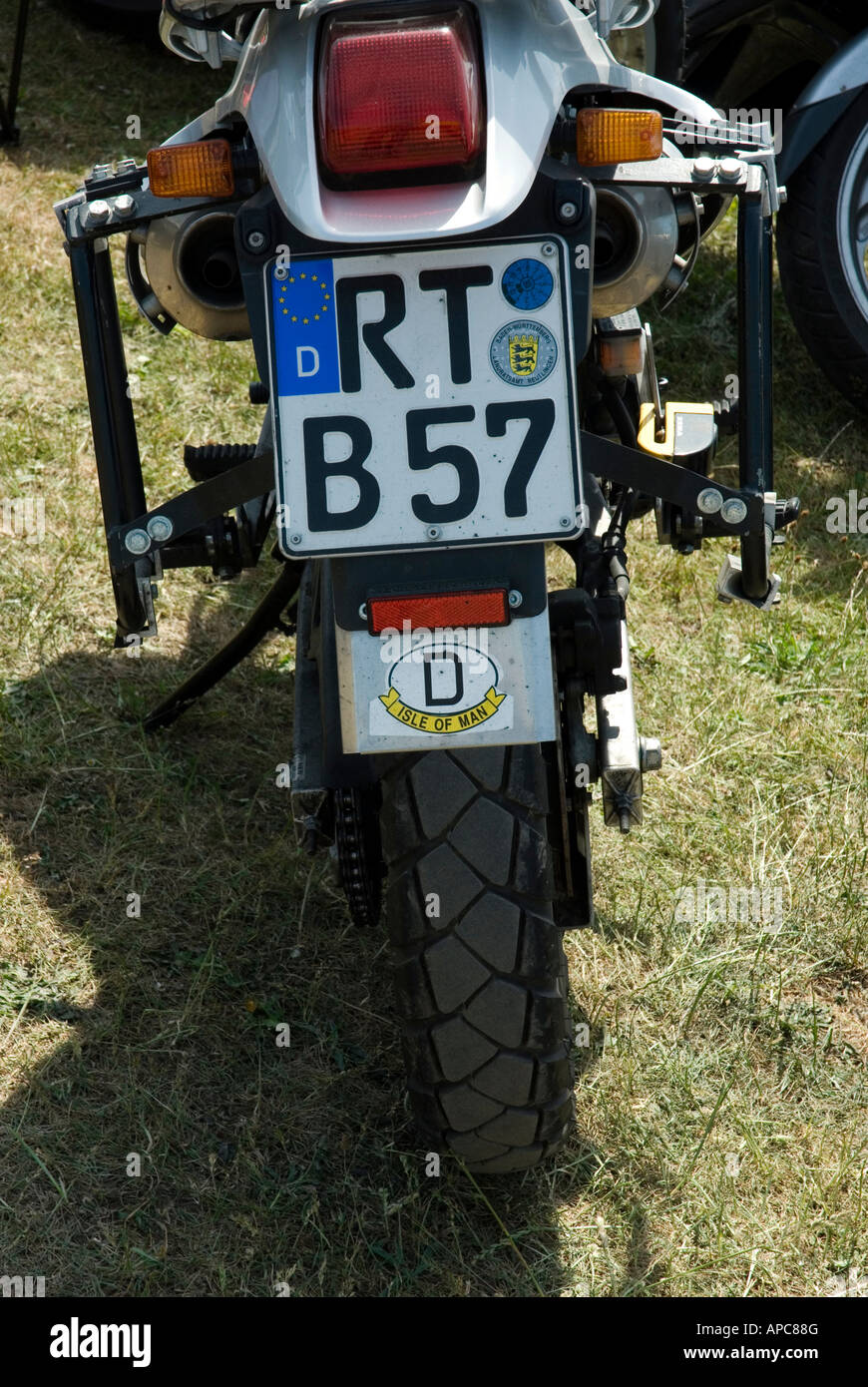 Deutsche Motorrad-Nummernschild mit Isle Of Man Aufkleber Stockfoto