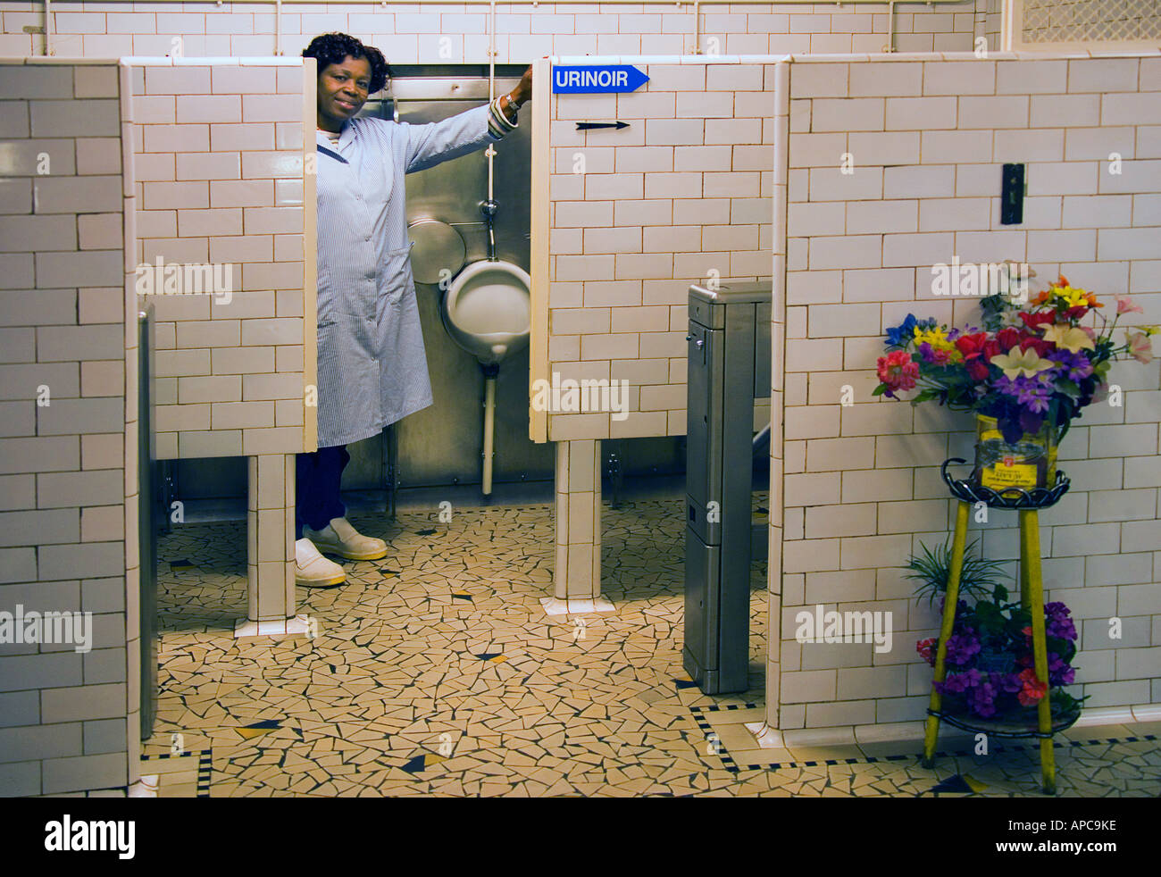 Stolz auf Toilette Telefonzentrale Paris Stockfoto
