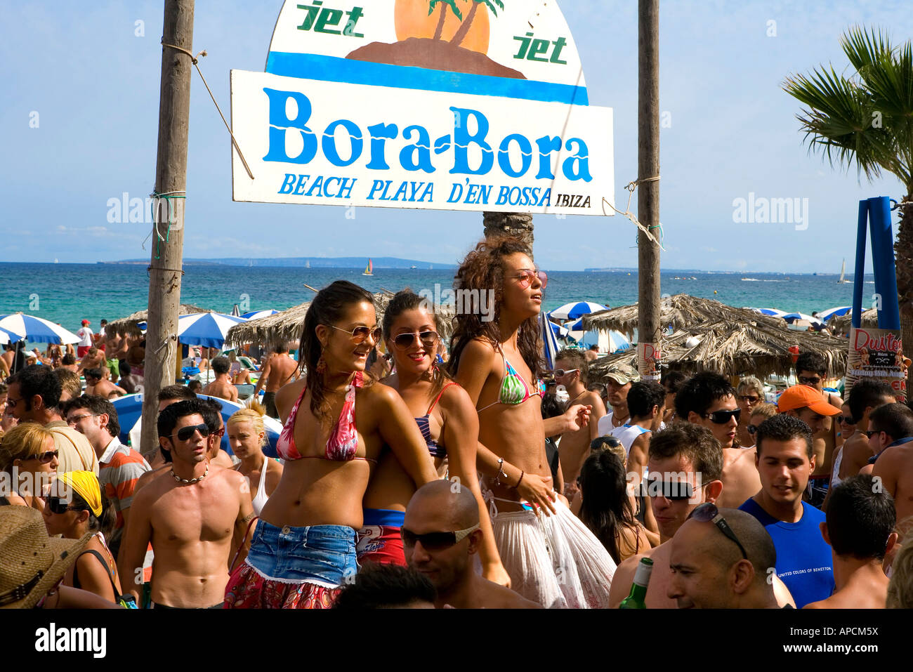 Bora Bora Playa D En Bossa Ibiza Balearen Spanien Stockfotografie Alamy