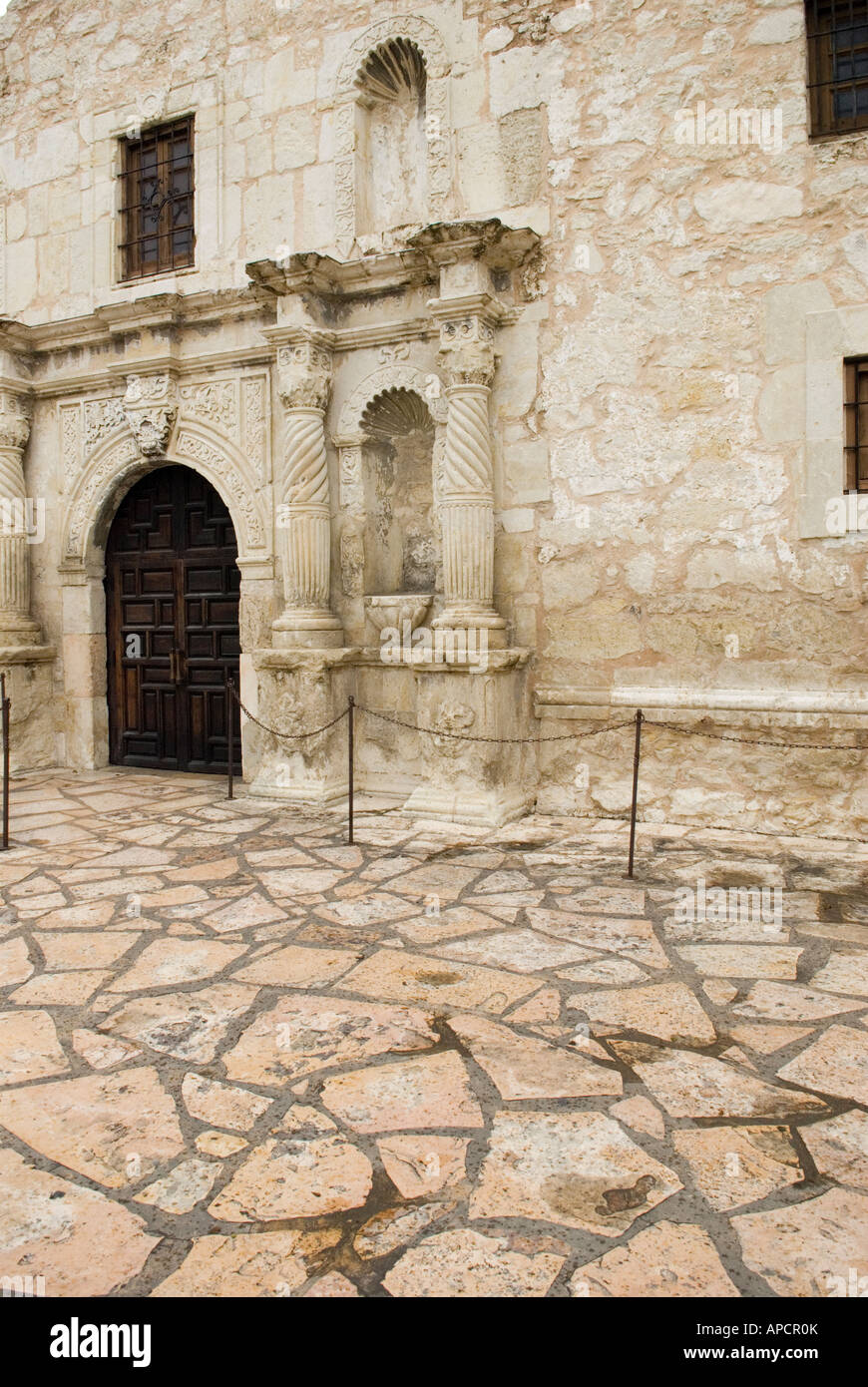 Vor dem Eingang Detail von Alamo in der Innenstadt von San Antonio, Texas Stockfoto