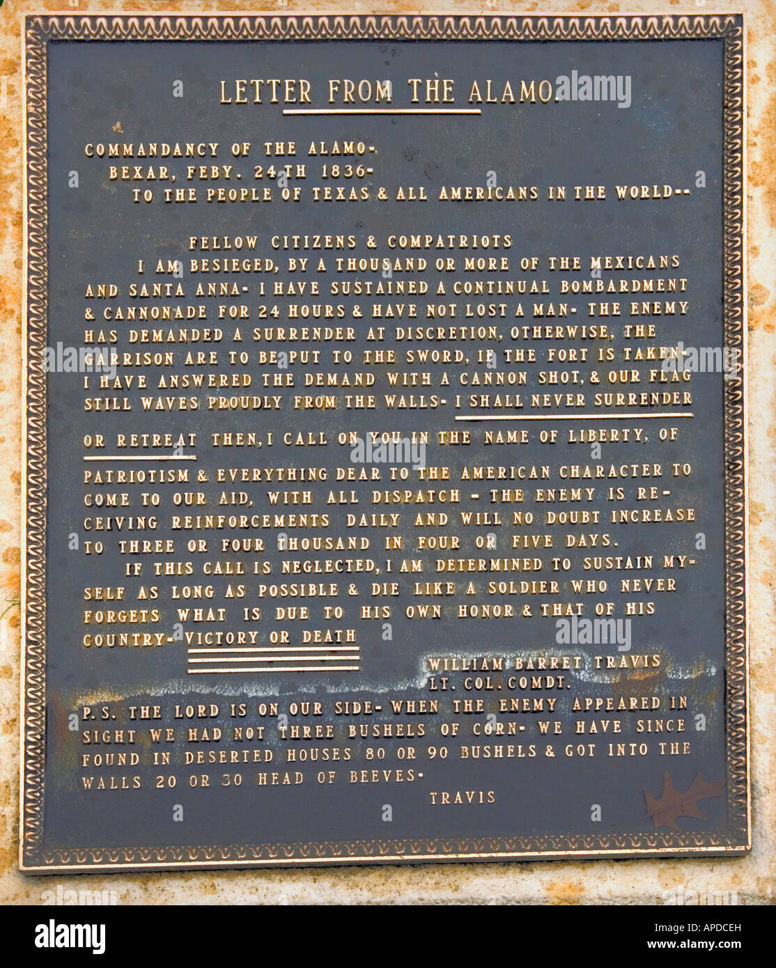 Bronzetafel zur Erinnerung an den letzten Buchstaben von William B Travis um Hilfe, der Alamo zu verteidigen Stockfoto