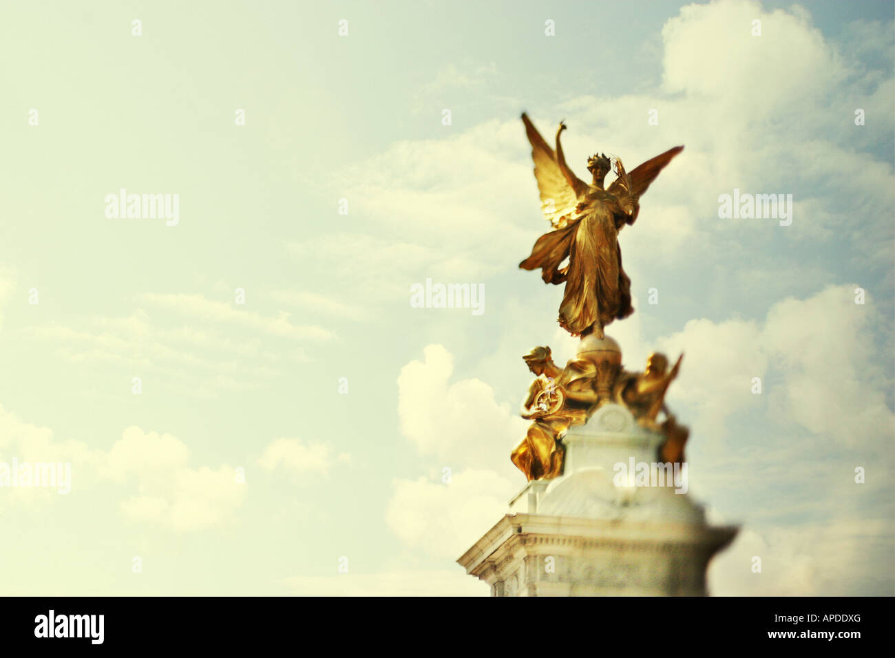 Statue vor Buckinghampalast Stockfoto