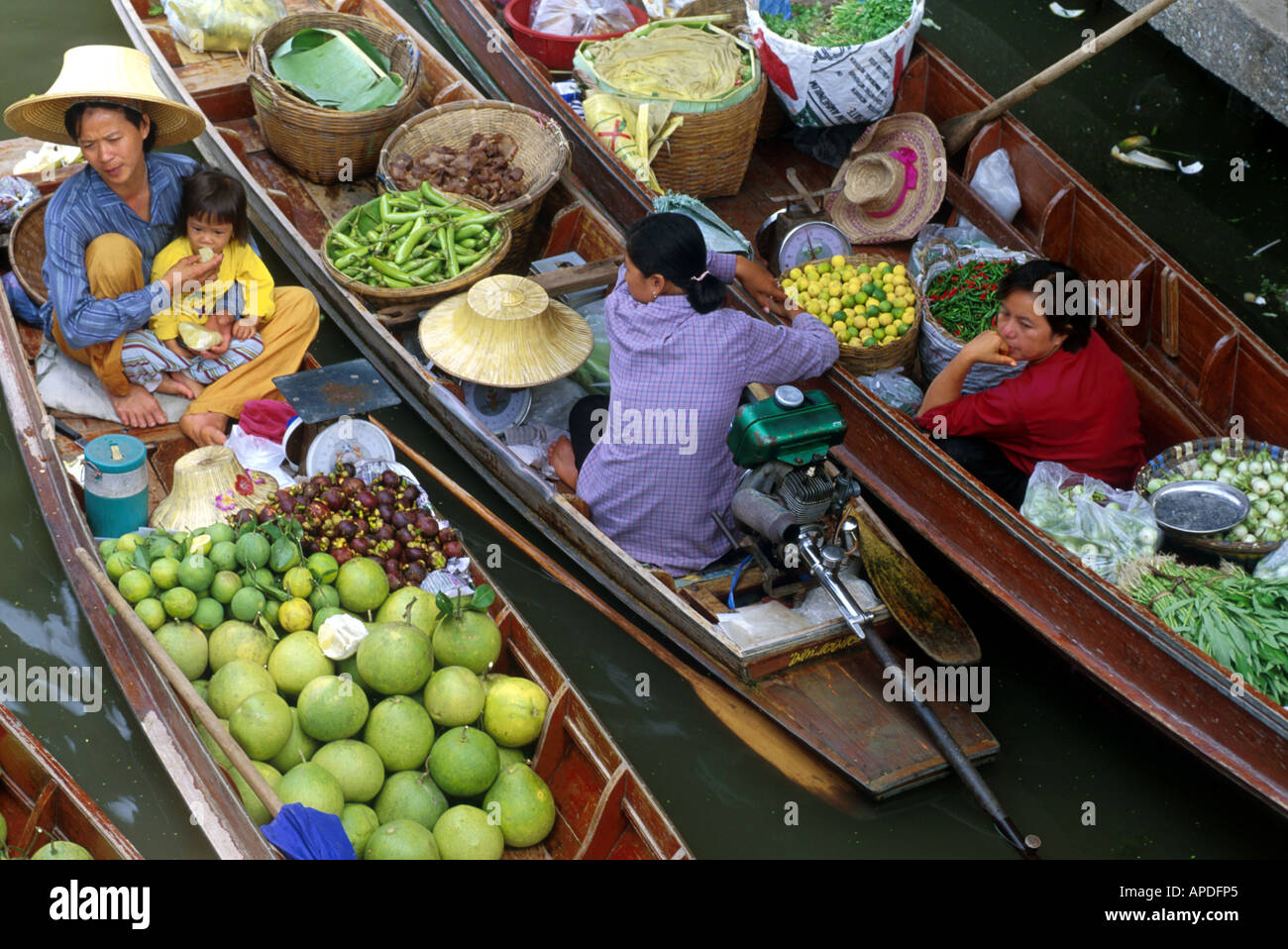 Schwimmender Markt Thailand Stockfoto