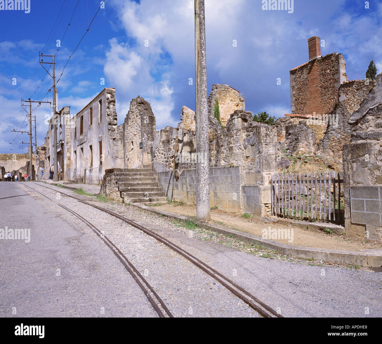 FRANKREICH LIMOUSIN ORADOUR SUR GLANE GEMARTERT DORF Stockfoto