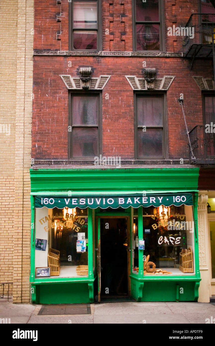 Italienisches Brot und Gebäck lagern New York City Stockfotografie - Alamy