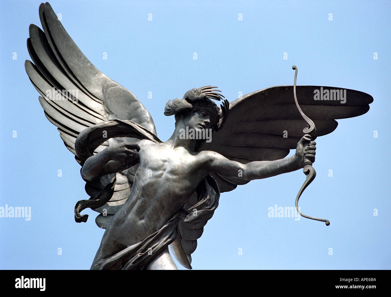 Die Statue des Eros in Piccadilly Circus in London England UK Stockfoto