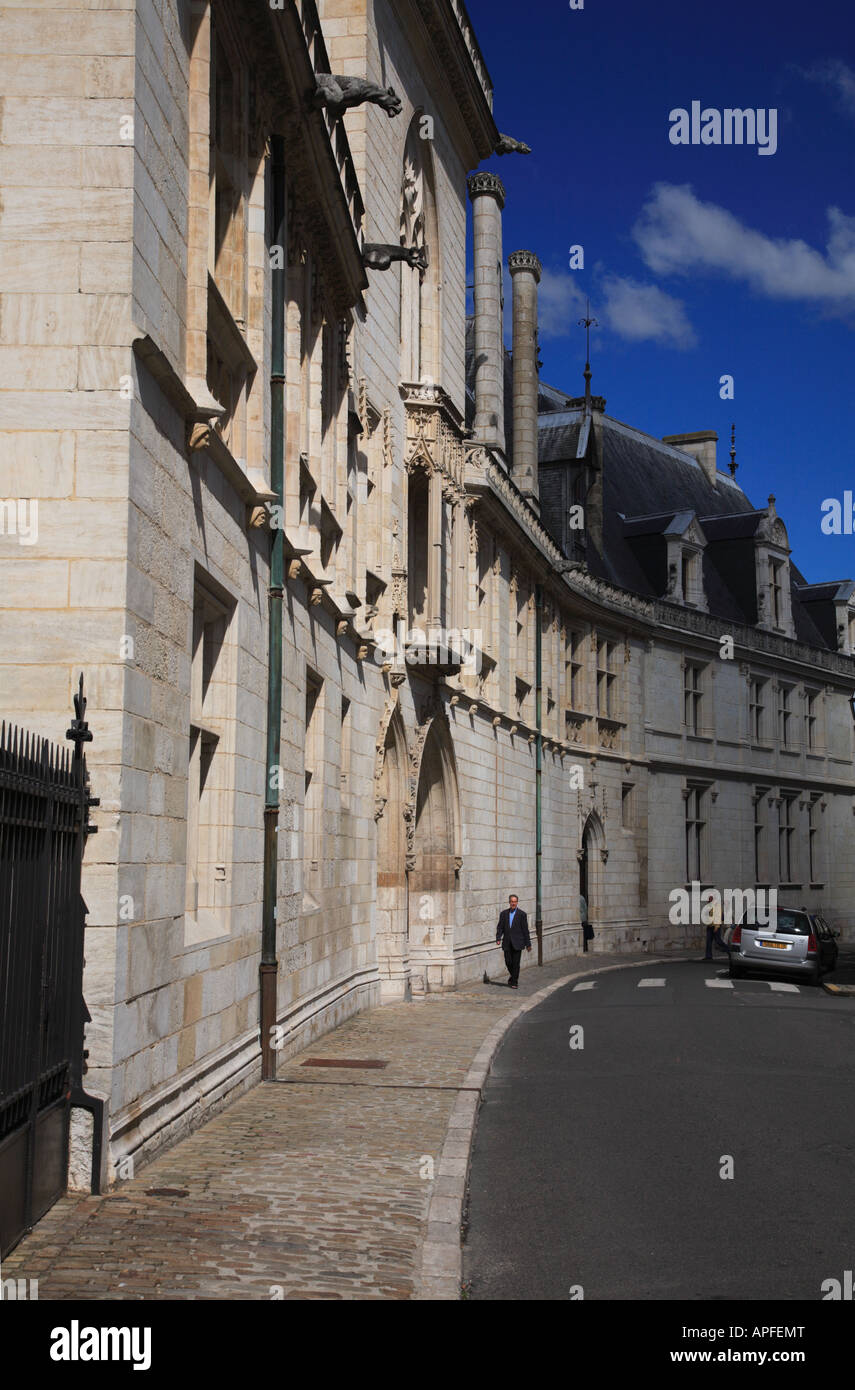 Palais Jacques Coeur entlang der Rue des Arènes in Bourges angesehen Stockfoto
