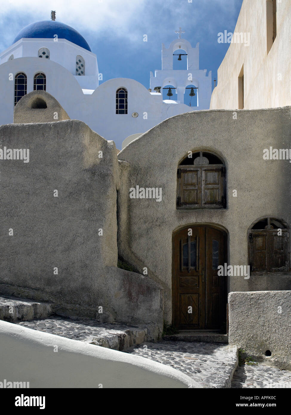 Griechisch-orthodoxe Kirche in dem Dorf Oia auf der griechischen Insel Santorini Stockfoto