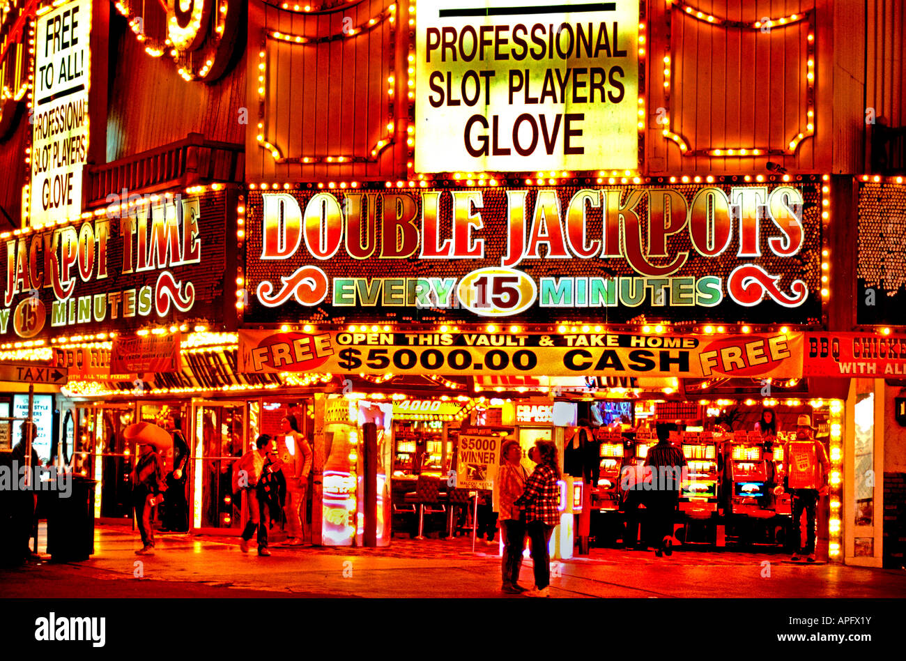 Nevada Las Vegas Aufregung Symbol Nacht Leben Nachtleben Gewinn süchtig lose Süchtigen Vermögen zu gewinnen Spiel Chance Spielgeld Stockfoto