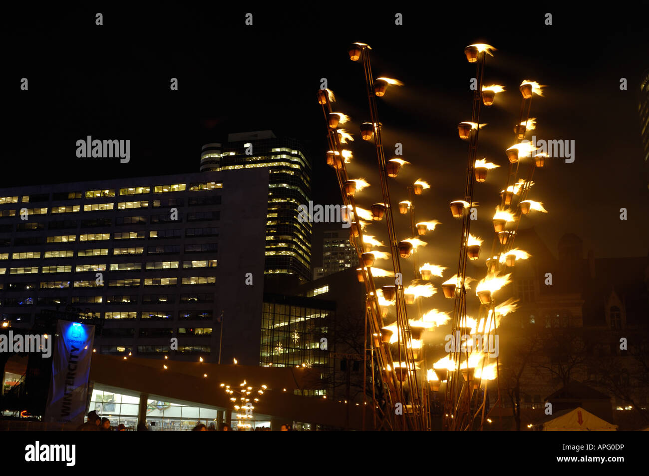 Nacht des Feuers vom Cie Carabosse Wintercity Festival Stockfoto Nacht des Feuers vom Cie Carabosse Wintercity Festival Stockfoto