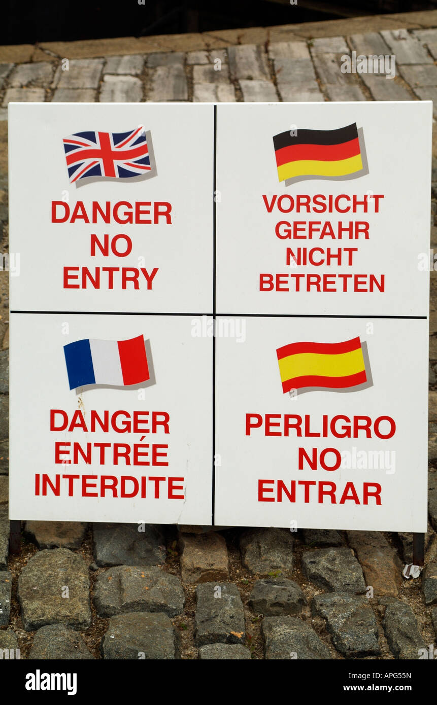 Gefahr kein Eintrag melden Sie Fremdsprachen Stockfoto