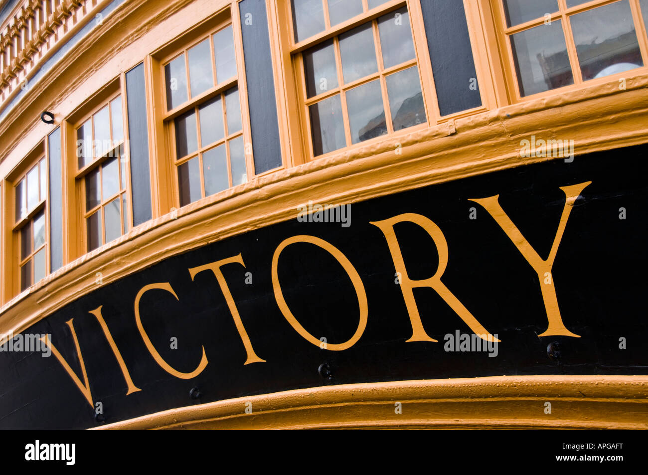 Detail der Stern und der Name der HMS Victory Stockfoto