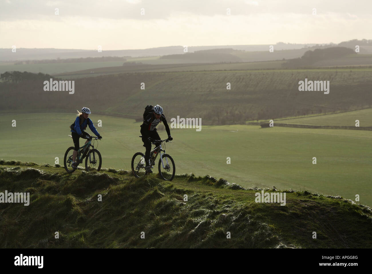Mountainbiker auf der Höhenweg. Stockfoto