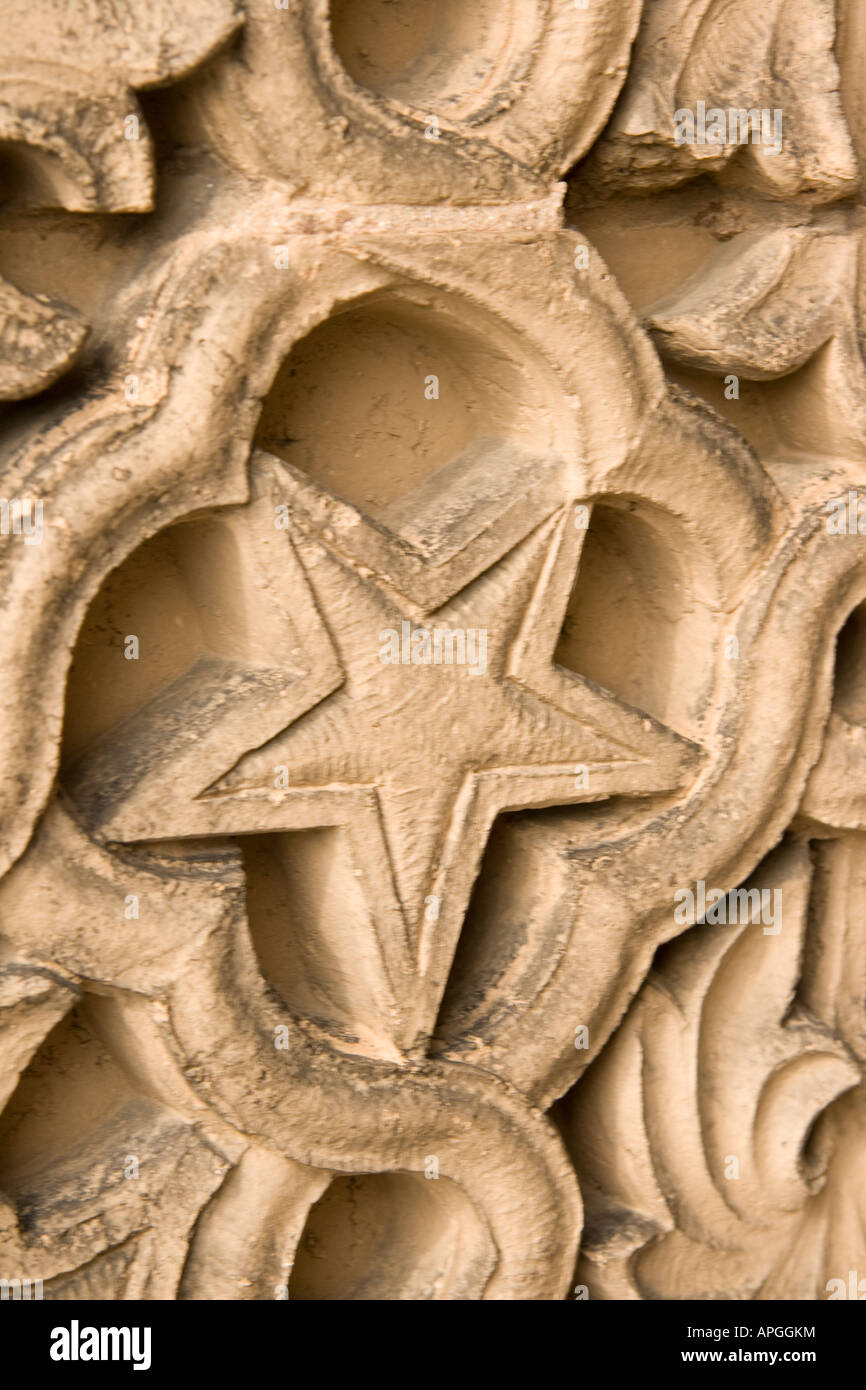 Detail der geschnitzte Säule mit astrologisches Symbol des Sterns Stockfoto