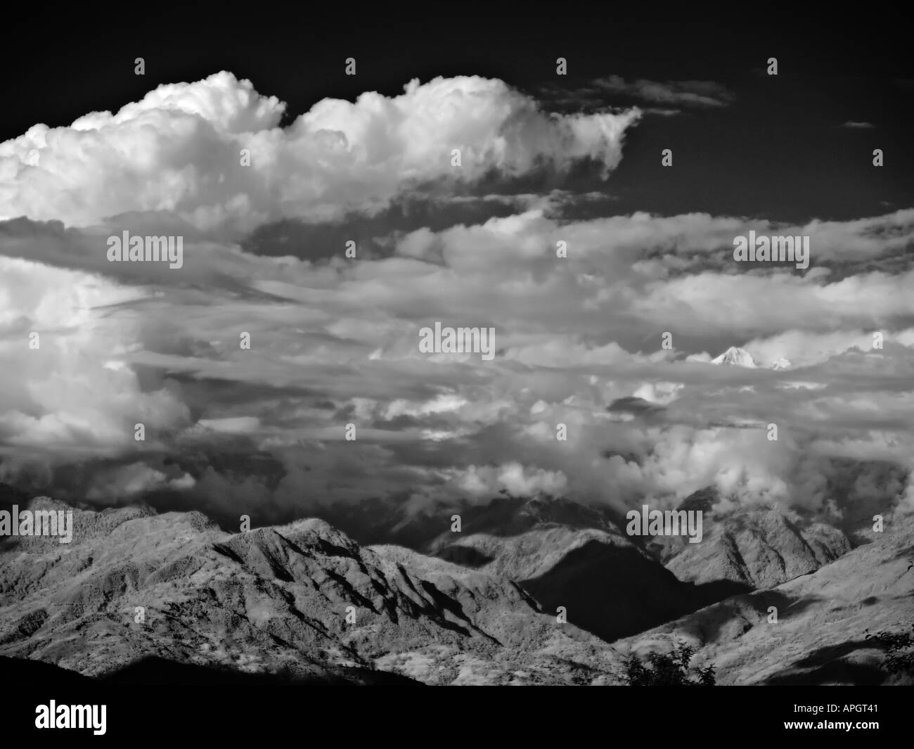 Blick auf den Ausläufern des Himalaya und Berge von Nagarkot Kathmandu-Tal Nepal Stockfoto