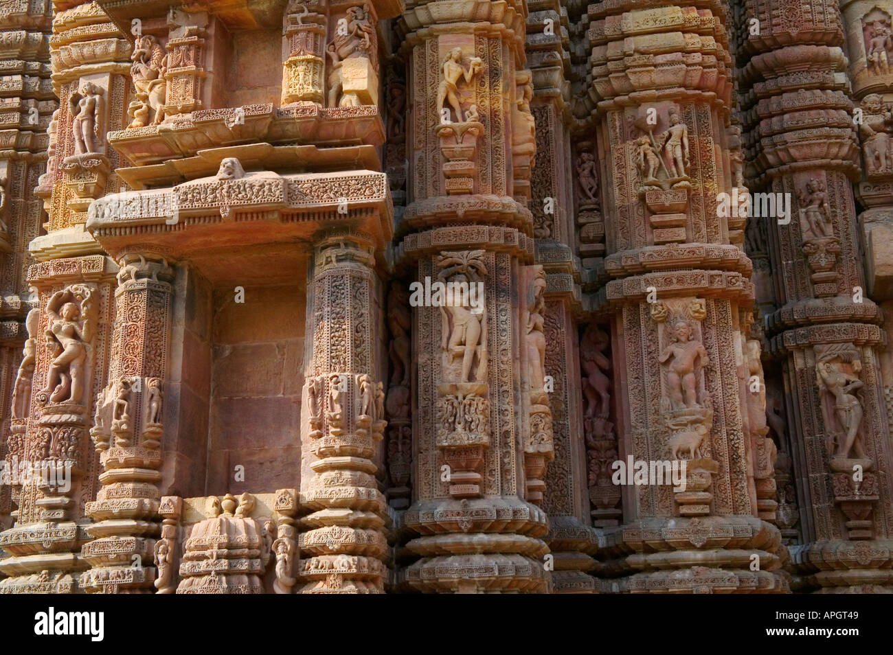 Raja Rani Mandir 1100 n. Chr. reich verzierten Bas Reliefskulptur Bhubaneswar Orissa, Indien Stockfoto