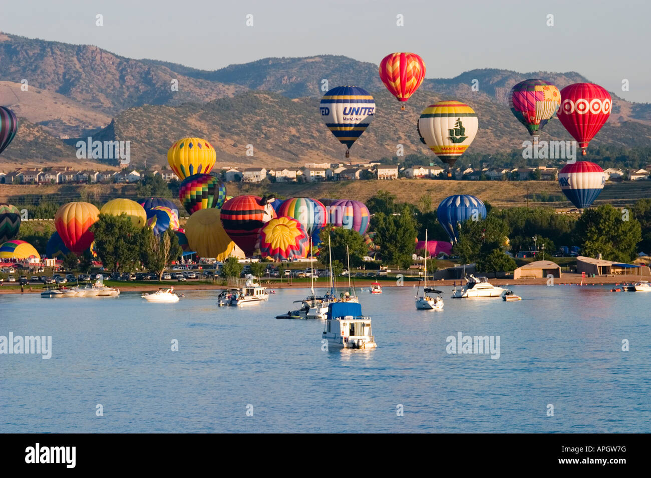 Heißluftballons in den Rocky Mountain-Ballon-Festival bei Chatfield Reservoir in der Nähe von Denver Colorado Stockfoto