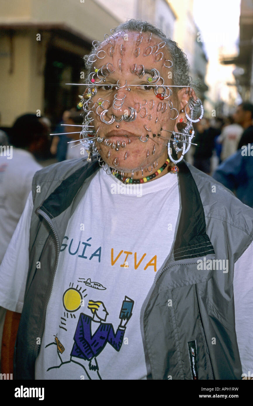 Piercing, Havanna, Kuba Stockfoto