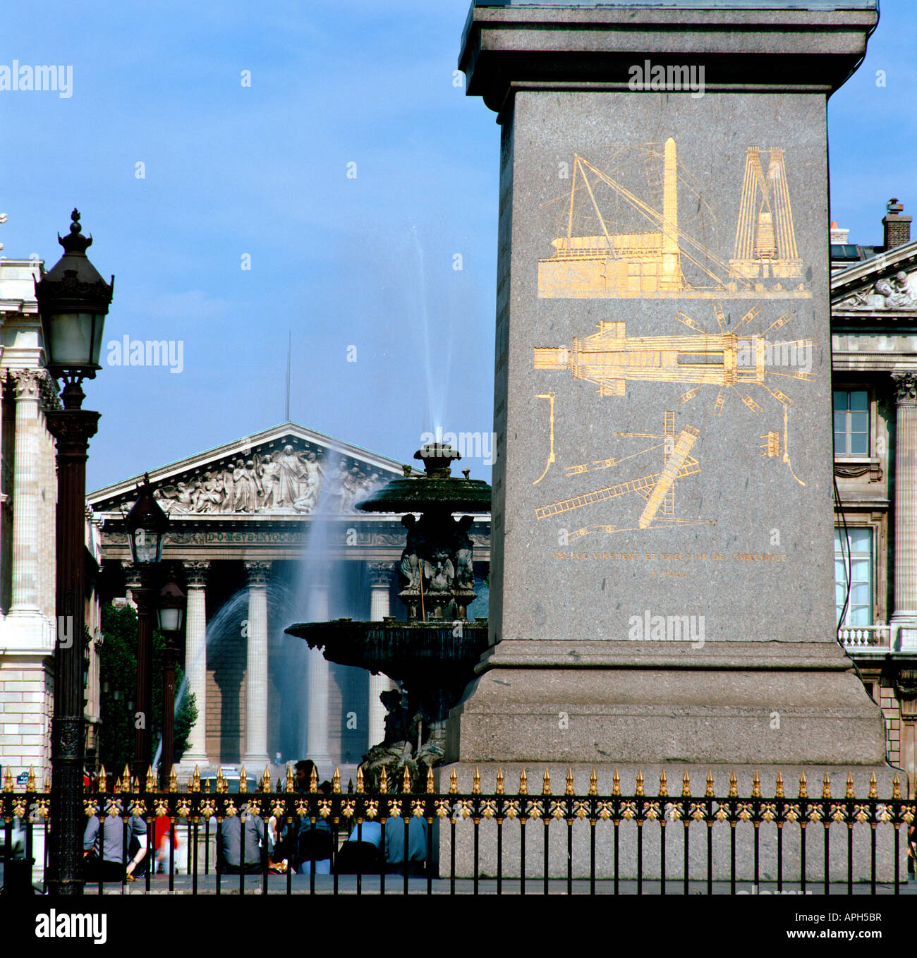 EU-FR Frankreich Region Ile de France Paris 8 Arrondissement der Obelisk von Luxor auf der Place De La Concorde mit den Hieroglyphen Stockfoto