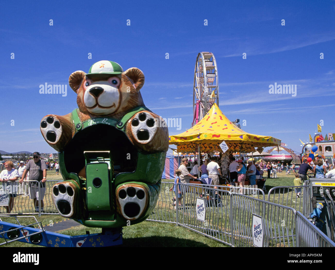 Eine Kinder-s fahren in der Midway in Deschutes County Fair in Redmond Oregon Stockfoto