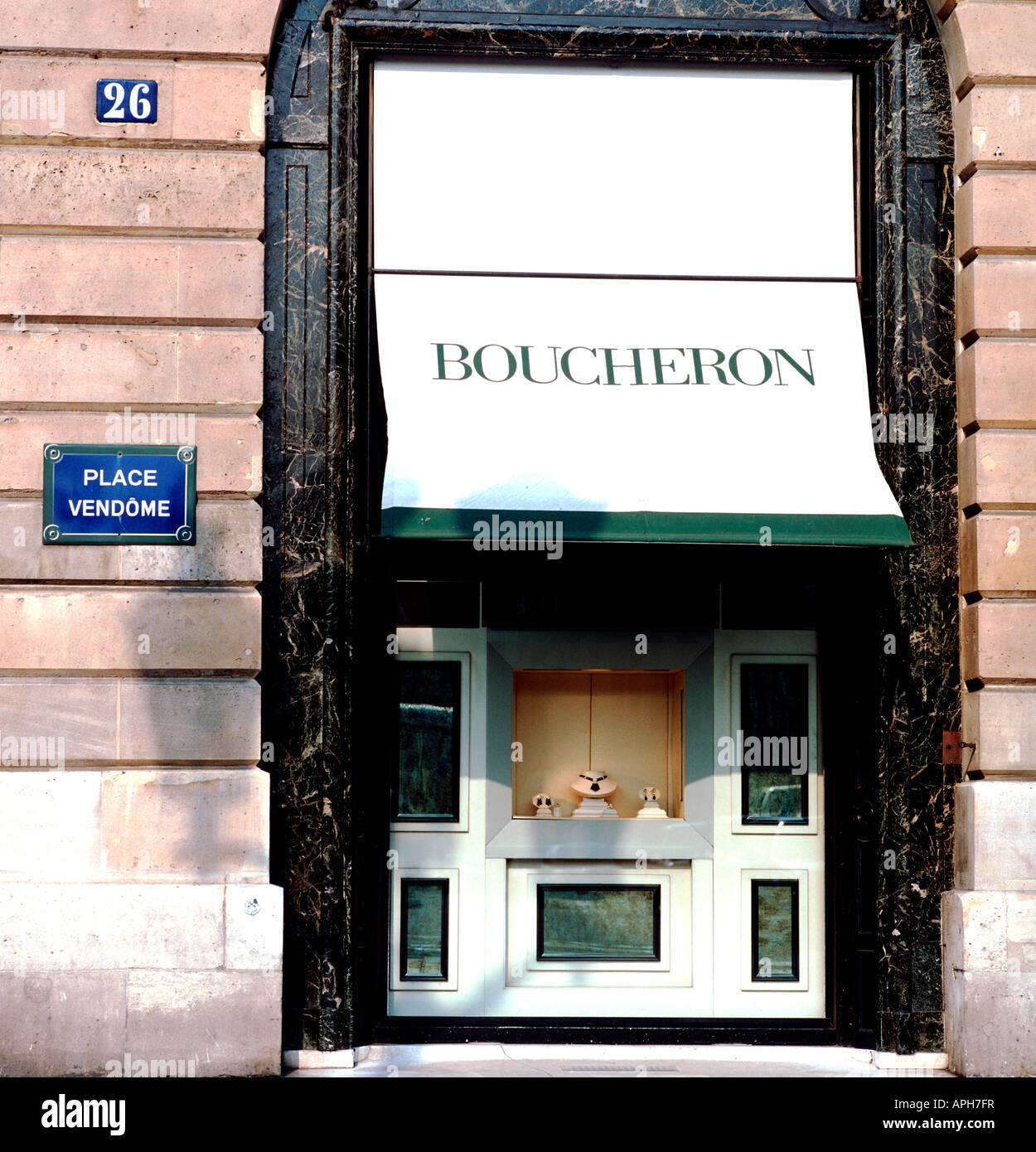 EU-FR Frankreich Region Ile de France Paris 1 Arrondissement der berühmten Juwelier Boucheron am Place Vendome Medium format mehr Bild Stockfoto