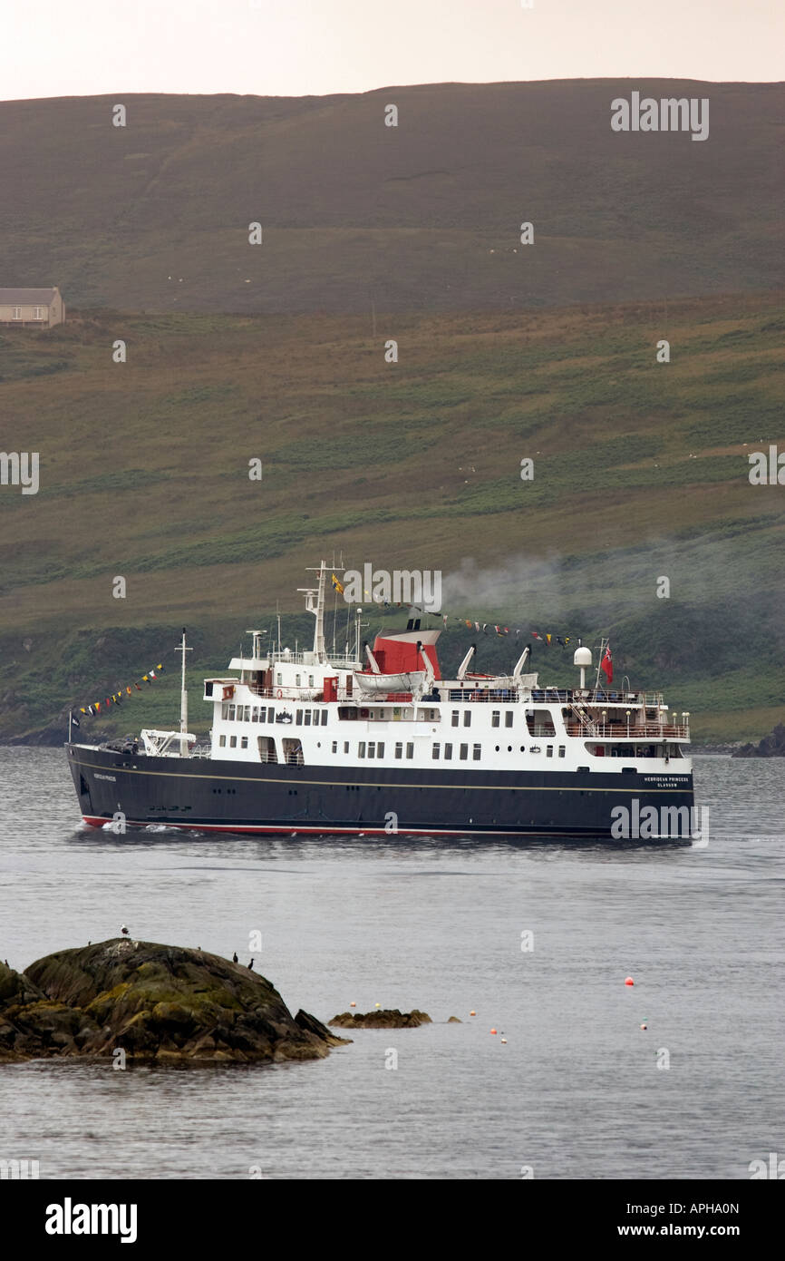 Die Hebridean Princess cruise Schiff der Küste der Insel Islay an der Westküste von Schottland Stockfoto