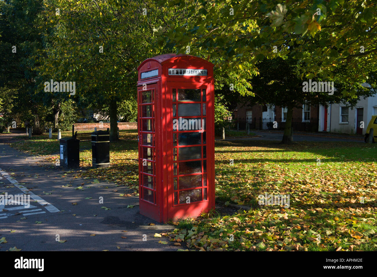 Eine seltene rote öffentliche Telefonzelle in Colchester Stockfoto