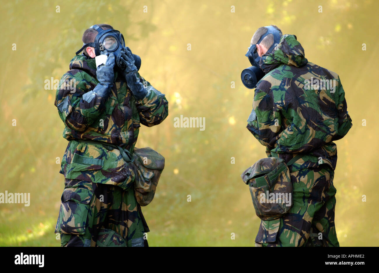 Britische Soldaten während Gas-Angriff-Übung Stockfoto
